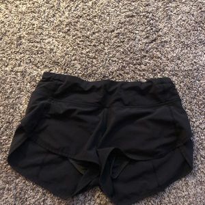 lululemon black speed up shirts size 4